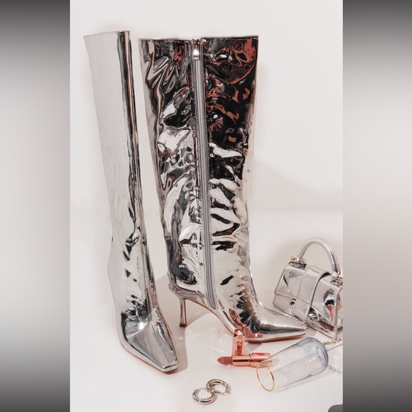 Silver Metallic Point Toe Knee High Heeled Boots - Picture 3 of 8